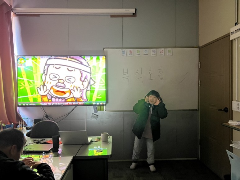 B.jpg